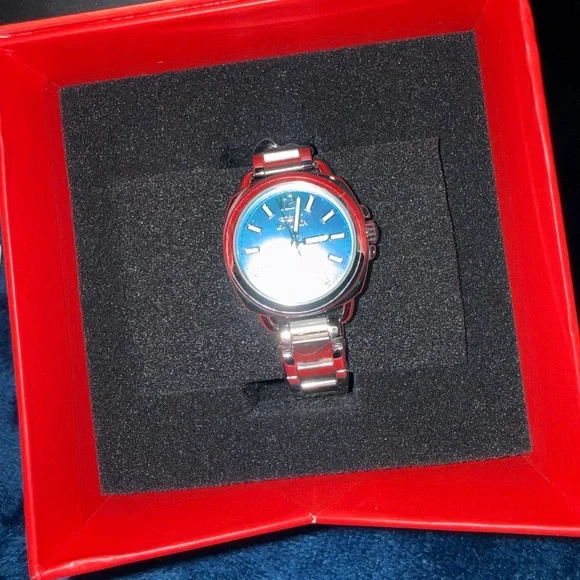 BRAND NEW!! Invicta Turquoise Dial with Silver Bracelet Watch - Picture 4 of 12